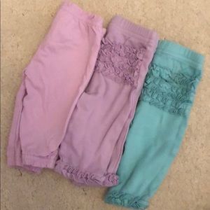 Set of 3 pants, baby girl ruffles. newborn